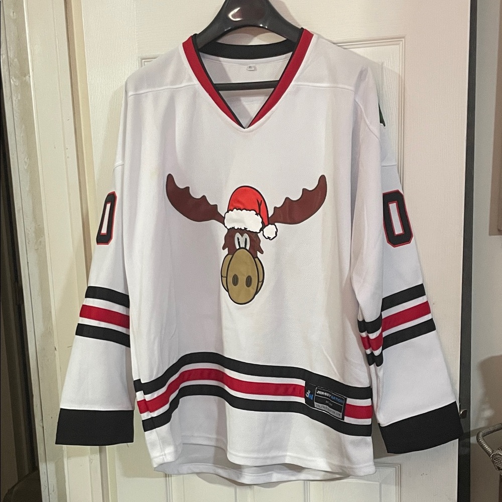 Christmas Style 'Griswold' Hockey Jersey by Jersey Nation. Size XL